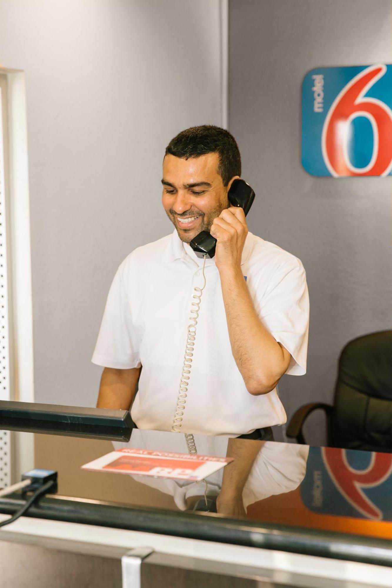 Motel 6-Richmond, Va - I-64 West Henrico Εξωτερικό φωτογραφία